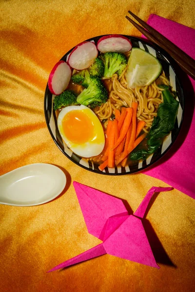 Ramen Légumes Coréens Épicé Garni Légumes Oeuf Coque Souple Avec — Photo