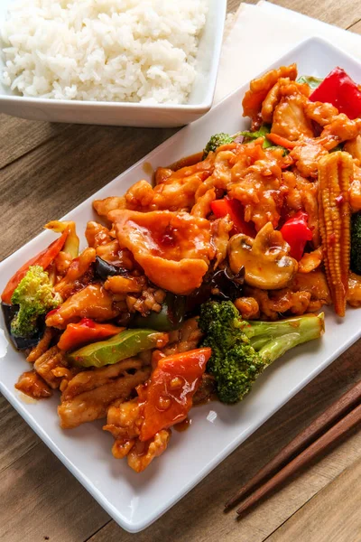 Chinese Chicken Garlic Sauce Sauteed Mixed Vegetables Side White Rice — Stock Photo, Image