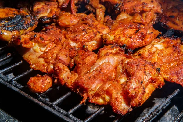 Chicken Thighs Seasoned Memphis Rub Grilling Bbq — Φωτογραφία Αρχείου