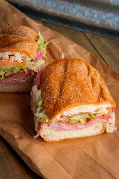 Sándwich Sub Italiano Con Jamón Queso Provolone Prosciuttini Cappacuolo Salami —  Fotos de Stock