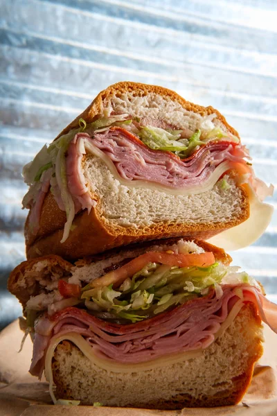 Sub Sandwich Italia Dengan Keju Provolone Ham Prosciuttini Cappacuolo Salami — Stok Foto