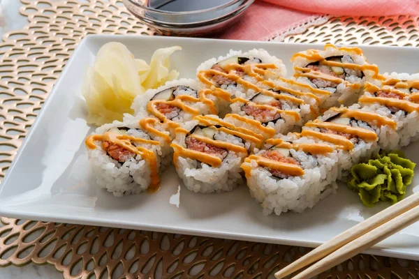 Japanese Salmon Sushi Spicy Sriracha Kewpie Mayonnaise — Stock Photo, Image