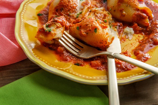 Pastas Italianas Rellenas Conchiglioni Horno Salsa Tomate Marinara —  Fotos de Stock