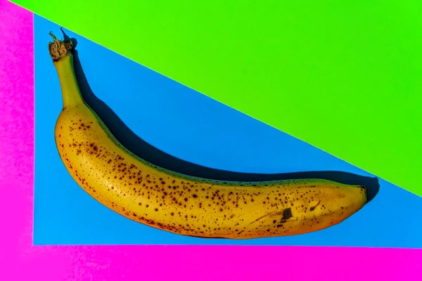 Spottade Bruna Bakning Banan För Att Göra Banan Bröd — Stockfoto