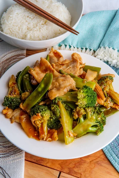 Chinese Hunan Style Spicy Chicken Mixed Sauteed Vegetables White Rice — Stock Photo, Image