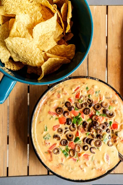 Tortilla Chips Five Layer Queso Cheese Dip — Stock Photo, Image