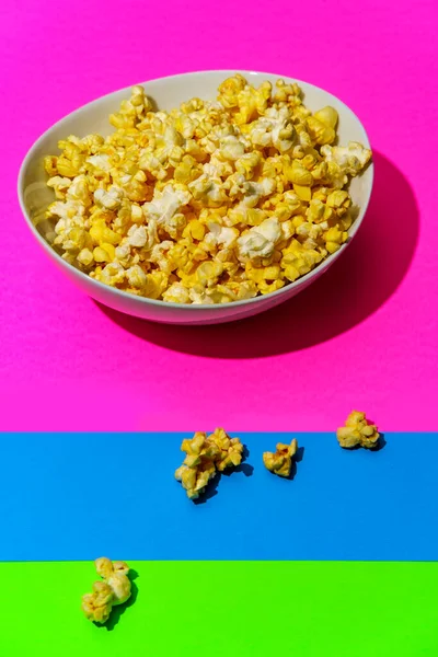 Filmszínház Popcorn Színes Neon Pop Art Háttér — Stock Fotó