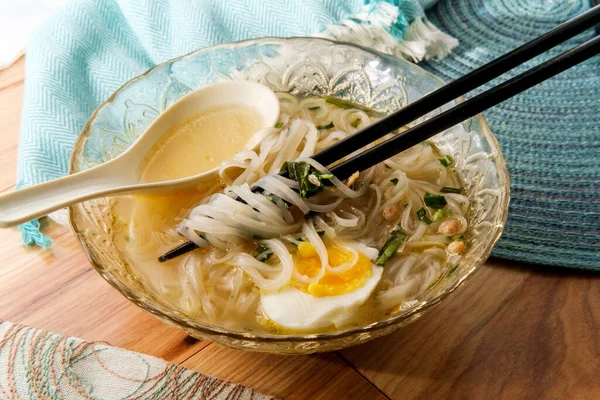 Soupe Nouilles Riz Ramen Miso Japonais Simple Avec Oeuf Dur — Photo