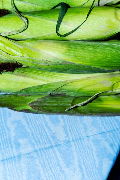 Des Épis Frais Maïs Marché Fermier Exposés Jour Été — Photo