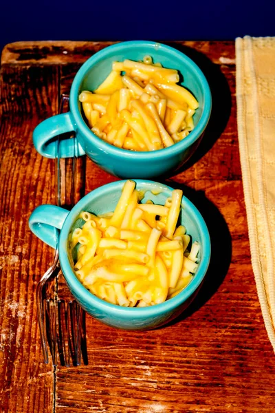 Stylized Vintage Retro Macaroni Cheese Served Small Tea Cups Distressed — Stock Photo, Image