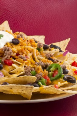 nachos pirinç ve ekşi krema ile