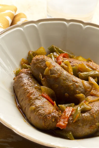 Wurst Zwiebeln und Paprika — Stockfoto