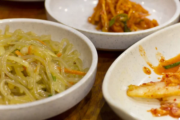 Japchae protokol chap chae korejské Skleněné nudle — Stock fotografie