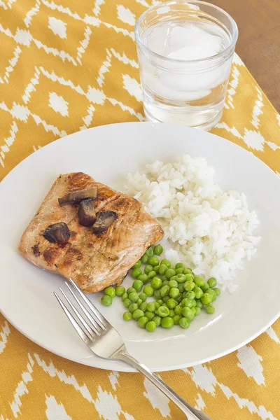 Salmon with Portobello Mushrooms — Stock Photo, Image