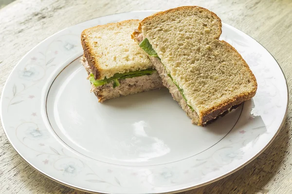 Ton balıklı sandviç — Stok fotoğraf