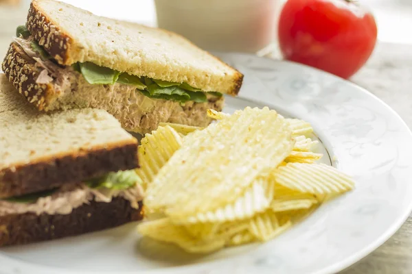 Tonijn Salade sandwich — Stockfoto