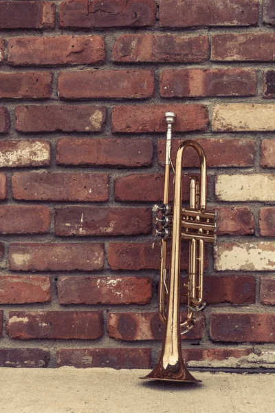 Oude trompet bakstenen muur — Stockfoto