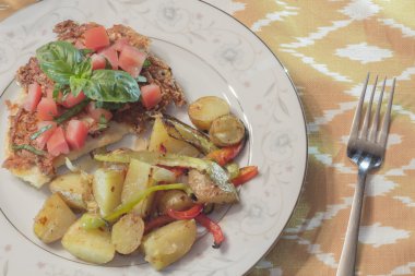 Parmesanlı tavuk göğsü kabuklu