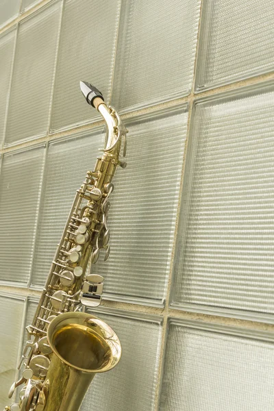 Saxofon-Ziegelwand — Stockfoto