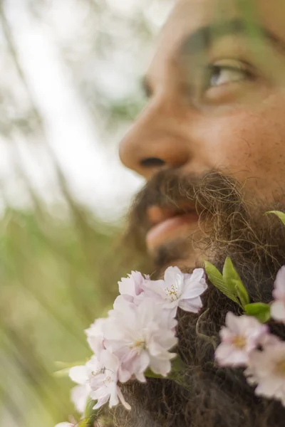 Fleurs barbu homme — Photo