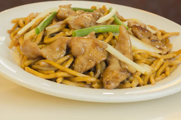 Poulet Lo Mein — Photo