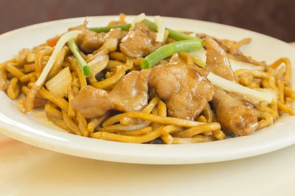 Pollo Lo Mein — Foto de Stock