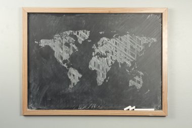 Kara tahta Dünya Haritası