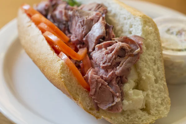 Sándwich de carne asada — Foto de Stock