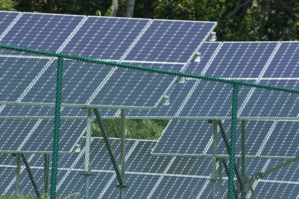 Paneles solares —  Fotos de Stock