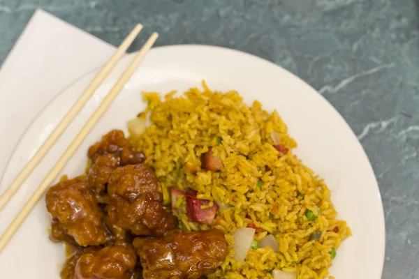 Çin genel tso'nın tavuk