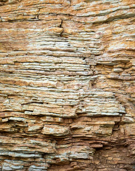 岩の山の崖 古代の石造りの家の壁の詳細 — ストック写真