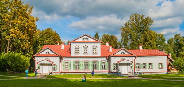 Abramtsevo manor houses — Stockfoto