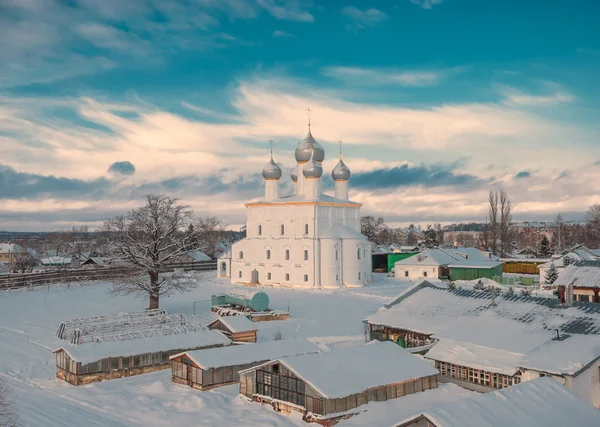 Зимний вечер над Ростовом-Великим — стоковое фото