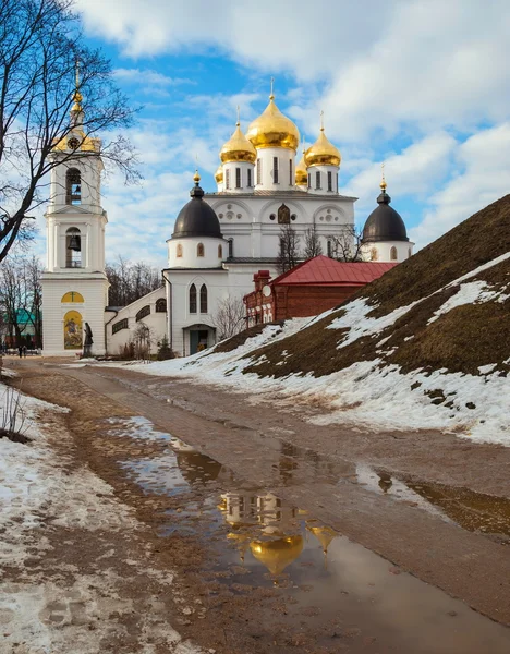 A antiga cidade russa de Dmitrov — Fotografia de Stock