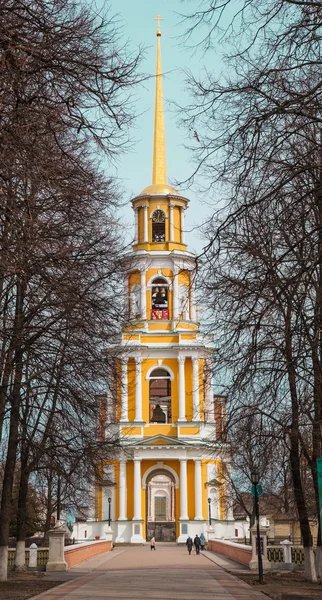 Çan kulesi ile çanları — Stok fotoğraf