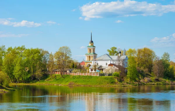 Церковь на острове — стоковое фото