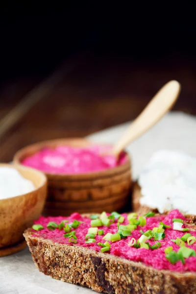 Tapas saborosas na mesa — Fotografia de Stock