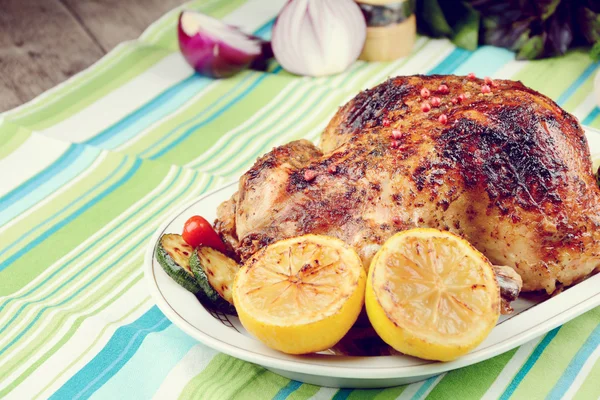 Baked tasty hot chicken — Stock Photo, Image