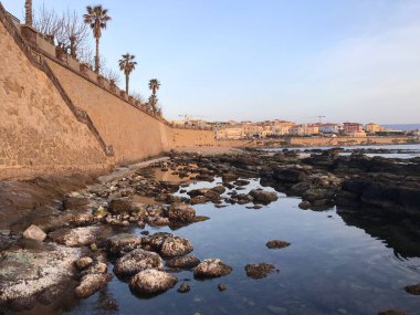 Alghero, Sardunya, İtalya 'da deniz kalesi.