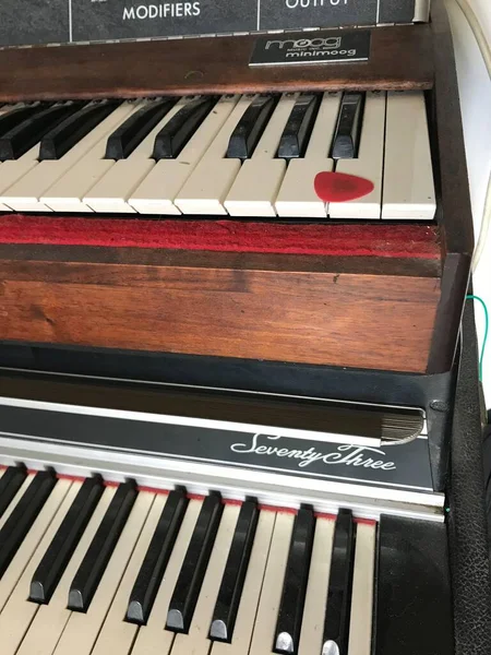 Minimoog Und Fender Rhodes Piano — Stockfoto