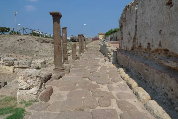 Porto Torres, Sardinya, İtalya 'da antik Roma caddesi