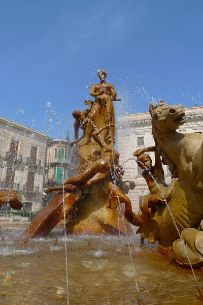 Diana Fountain Siracusa Sicily Italy — Stock Photo, Image