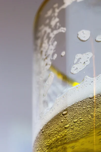 Cerveza en el vaso — Foto de Stock