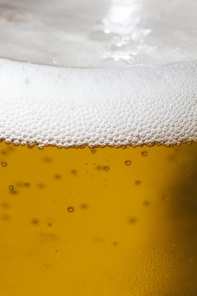 Пиво в склянці — стокове фото