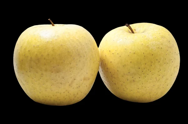 Яблоки изолированы на черном фоне — стоковое фото
