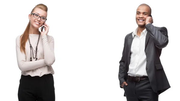 Joyeux gens d'affaires souriants appelant par téléphone mobile — Photo