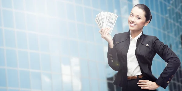 Sonriente joven mujer de negocios —  Fotos de Stock