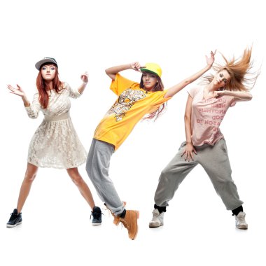 Grup genç femanle hip hop dansçıları beyaz zemin üzerine
