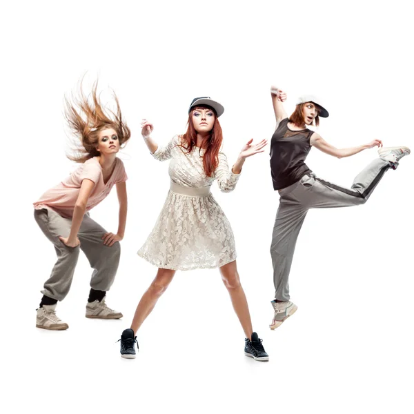 Группа молодых танцовщиц хип-хопа на белом фоне — стоковое фото