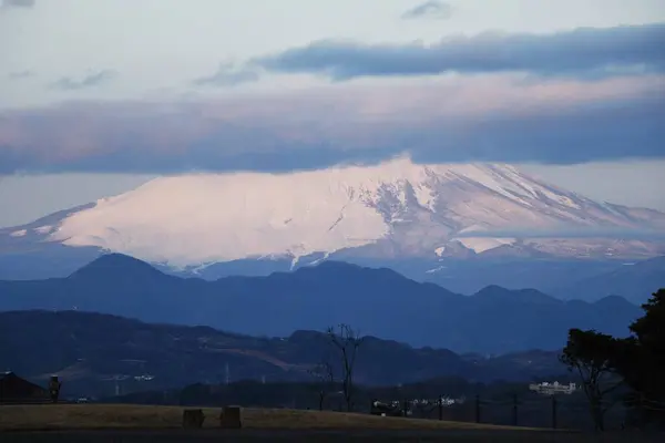 Monte Fuji Cubierto Nieve Que Emergió Las Nubes — Foto de Stock